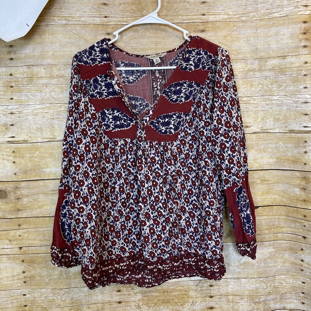 Lucky brand blouse 🛍